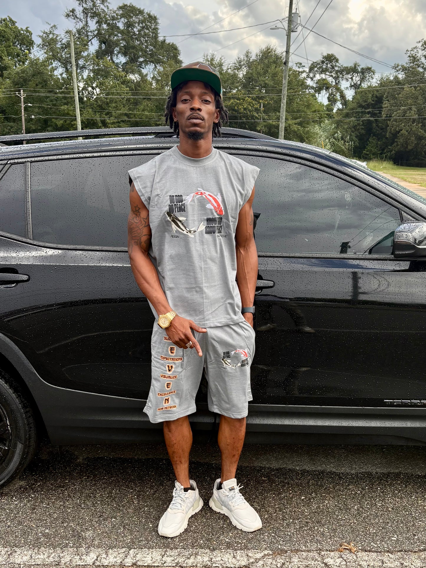 Know God Know Peace Shirt/Shorts Set Gray