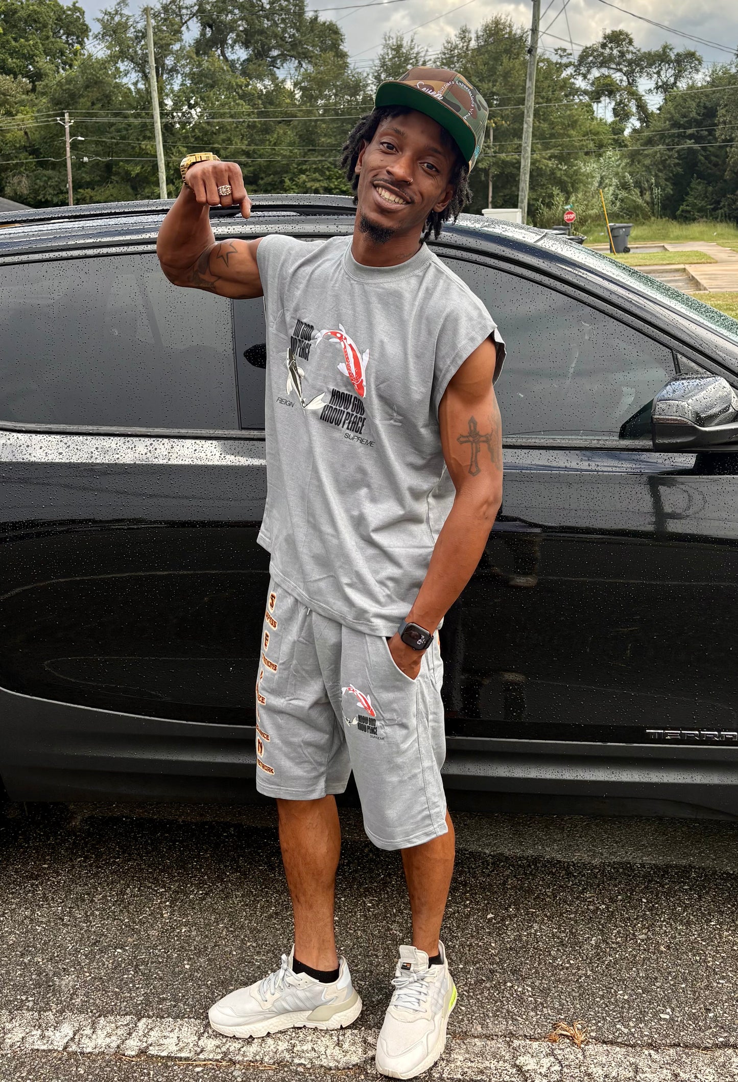 Know God Know Peace Shirt/Shorts Set Gray